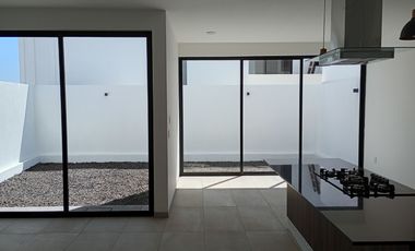 CASA EN VENTA EN LOMALTA TRES MARIAS MORELIA