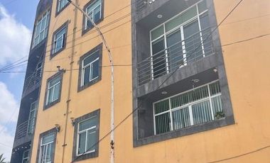 Venta PH a 1 cuadra de periferico, 3 recamaras y 3 estacionaientos.