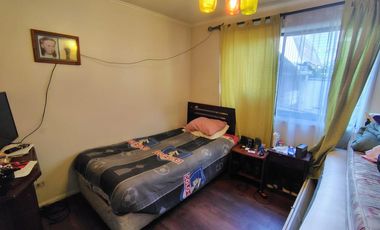 Arriendo Casa 2 Piso Sector Villa Del Rey $ 800.000.-