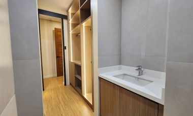 House and Lot For Sale in Ayala Alabang Village, Muntinlupa City