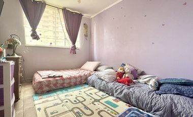 Se Vende Amplio 3 Dormitorios + Servicio. Estacionamiento + Bodega. Las Condes, Colón Oriente.