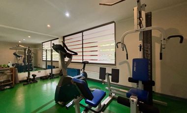 Se Vende Amplio 3 Dormitorios + Servicio. Estacionamiento + Bodega. Las Condes, Colón Oriente.