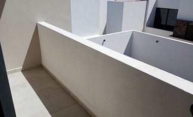 CASA EN VENTA EN LOMALTA TRES MARIAS MORELIA