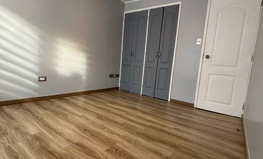 SE VENDE REMODELADA CASA EN HUERTOS FAMILIARES