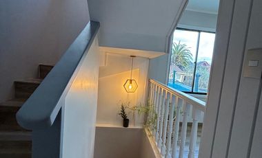 SE VENDE REMODELADA CASA EN HUERTOS FAMILIARES