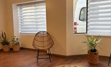 SE VENDE REMODELADA CASA EN HUERTOS FAMILIARES