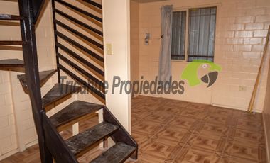 En Vicuña, arriendo de casa año corrido 2D,  1B y estacionamiento. $300.000