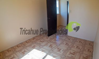 En Vicuña, arriendo de casa año corrido 2D,  1B y estacionamiento. $300.000