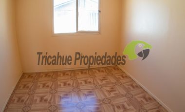 En Vicuña, arriendo de casa año corrido 2D,  1B y estacionamiento. $300.000