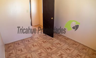 En Vicuña, arriendo de casa año corrido 2D,  1B y estacionamiento. $300.000