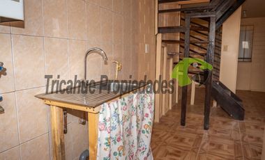 En Vicuña, arriendo de casa año corrido 2D,  1B y estacionamiento. $300.000