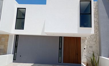 CASA EN VENTA EN LOMALTA TRES MARIAS MORELIA