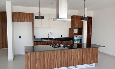 CASA EN VENTA EN LOMALTA TRES MARIAS MORELIA