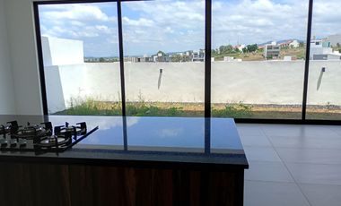 CASA EN VENTA EN LOMALTA TRES MARIAS MORELIA