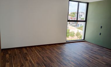 CASA EN VENTA EN LOMALTA TRES MARIAS MORELIA