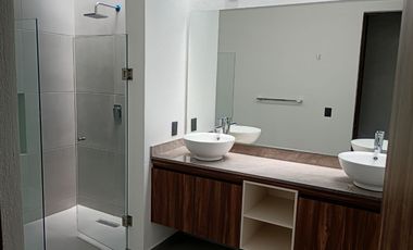 CASA EN VENTA EN LOMALTA TRES MARIAS MORELIA