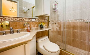 Venta Casa de Lujo en Caminos del Balcón – Ponceano Norte, Quito