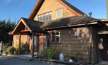 SE VENDE CASA EN PARCELACION PARQUE LOS VOLCANES LLANQUIHUE