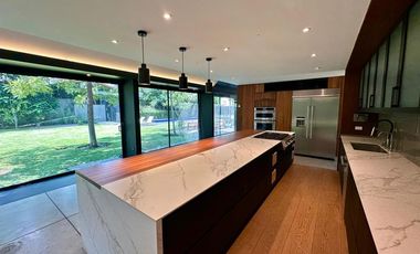 LAS CAÑADAS CASA EN VENTA PRECIOSA A CAMPO DE GOLF UNA SOLA PLANTA CON ALBERCA