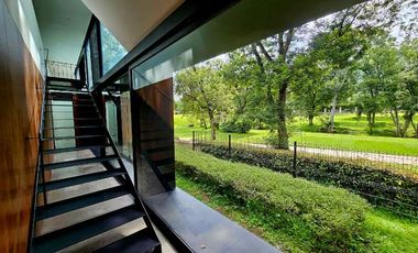 LAS CAÑADAS CASA EN VENTA PRECIOSA A CAMPO DE GOLF UNA SOLA PLANTA CON ALBERCA