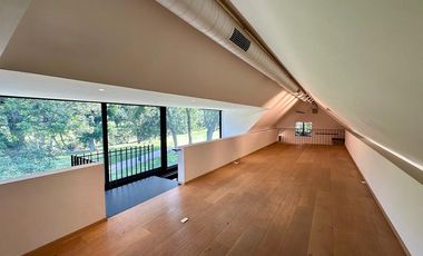 LAS CAÑADAS CASA EN VENTA PRECIOSA A CAMPO DE GOLF UNA SOLA PLANTA CON ALBERCA