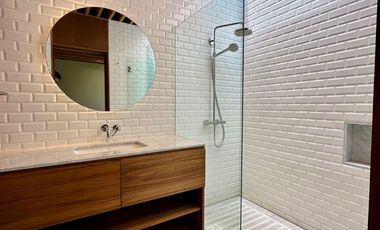 LAS CAÑADAS CASA EN VENTA PRECIOSA A CAMPO DE GOLF UNA SOLA PLANTA CON ALBERCA