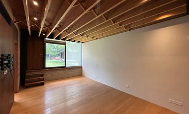 LAS CAÑADAS CASA EN VENTA PRECIOSA A CAMPO DE GOLF UNA SOLA PLANTA CON ALBERCA