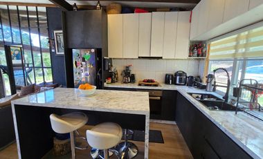 Hermosa Casa con Cabaña en Parcela — Altos de Piedra Blanca, Valdivia