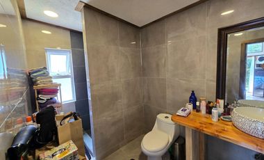 Hermosa Casa con Cabaña en Parcela — Altos de Piedra Blanca, Valdivia