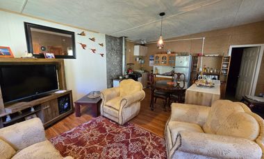 Hermosa Casa con Cabaña en Parcela — Altos de Piedra Blanca, Valdivia