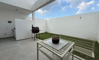 RENTA CASA AMUEBLADA MAYORAZGO RESIDENCIAL, DEL CARMEN, ZONA SUR, LEÓN, GTO.
