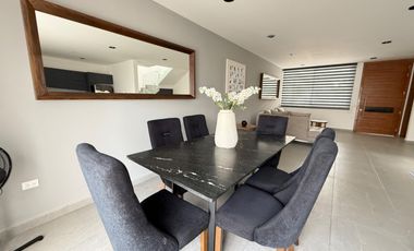 RENTA CASA AMUEBLADA MAYORAZGO RESIDENCIAL, DEL CARMEN, ZONA SUR, LEÓN, GTO.