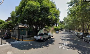 ¡¡Atención Inversionistas!! Venta de Casa en Remate Bancario, Col. Paseos de Taxqueña, Coyoacan.