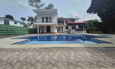 VENTA DE CASA CAMPESTRE EN PUEBLITO CAFETERO PEREIRA