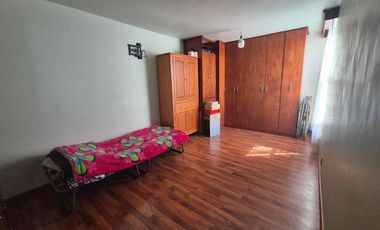 SE VENDE CASA EN COL CONDE DE BERNARDEZ