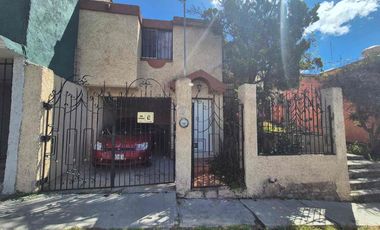 SE VENDE CASA EN COL CONDE DE BERNARDEZ