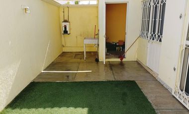 CASA EN VENTA EN PRIVADA LAS FUENTES, CORREGIDORA, QRO.