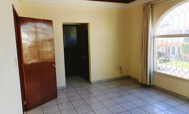 CASA EN VENTA EN PRIVADA LAS FUENTES, CORREGIDORA, QRO.