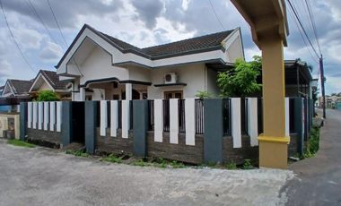 DIJUAL RUMAH HOOK DEKAT PARAMOUNT MP MANGKUNEGARA PALEMBANG