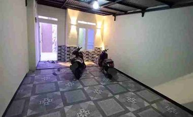 RUMAH SIAP HUNI BANGUNAN BARU DI PETUKANGAN UTARA PESANGGRAHAN JAKARTA SELATAN