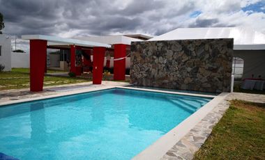 RENTA DE CASA AMUEBLADA EN LOMAS DE COMANJILLA