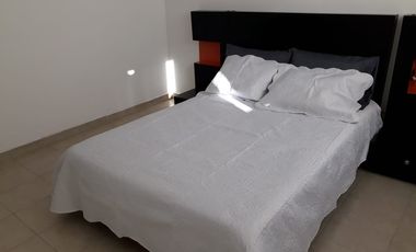 RENTA DE CASA AMUEBLADA EN LOMAS DE COMANJILLA