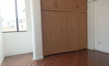 Alquiler de Casa 6 dormitorios, piscina, garaje en Kennedy Norte