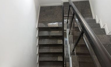 Alquiler de Casa 6 dormitorios, piscina, garaje en Kennedy Norte