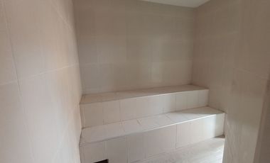 Alquiler de Casa 6 dormitorios, piscina, garaje en Kennedy Norte