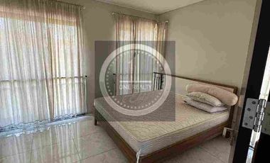 Rumah 2 Lantai Di Kota Baru Parahyangan