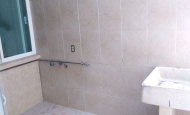 SE VENDE BONITA CASA EN  SIGLO XXI  O CASAS DIAZ