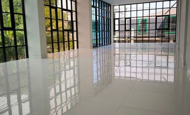 Dijual / Disewakan Ruko Baru 4 Lantai Premium – Lokasi Strategis di Dinoyo, Surabaya