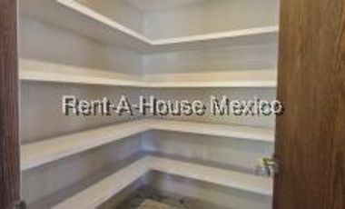 Departamento amplio en venta en Lomas de Anahuac con Roof Top
