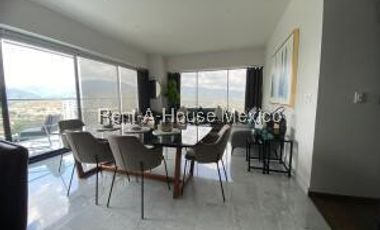 Departamento moderno en venta en Interlomas con Gimnasio y Terraza